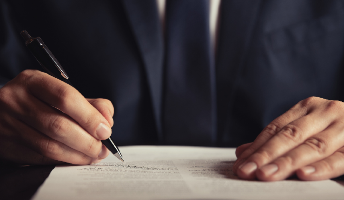 Fiança e Aval: Os riscos das garantias pessoais na prática empresarial